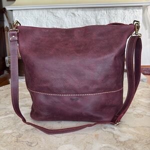 Roots Leather Extra Large Hobo Bucket Shoulder Crossbody Bag Made in Canada